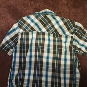 Zoo York Shirts - Mens button up Zoo York Shirts - Mens button up